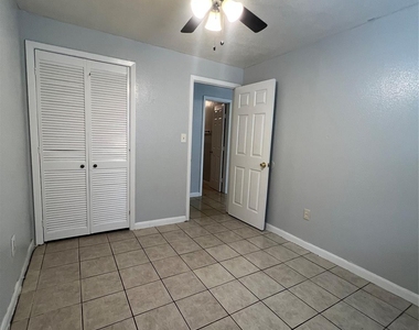 7518 Morley Street - Photo Thumbnail 6