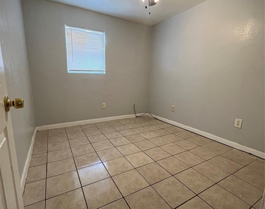 7518 Morley Street - Photo Thumbnail 8