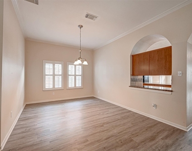 6923 Grants Hollow Lane - Photo Thumbnail 5