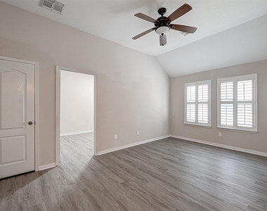 6923 Grants Hollow Lane - Photo Thumbnail 30