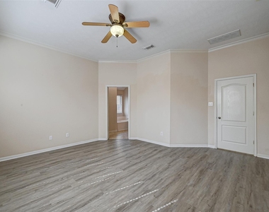 6923 Grants Hollow Lane - Photo Thumbnail 32
