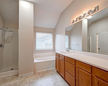 6923 Grants Hollow Lane - Photo Thumbnail 35