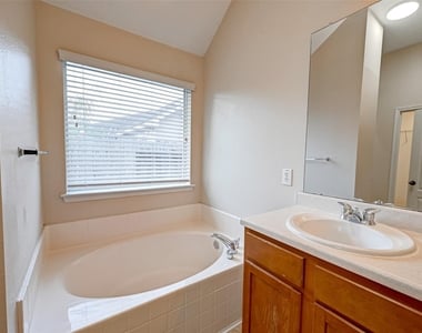 6923 Grants Hollow Lane - Photo Thumbnail 36