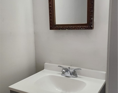 1510 Americana Drive - Photo Thumbnail 7