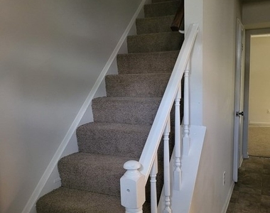 1510 Americana Drive - Photo Thumbnail 6