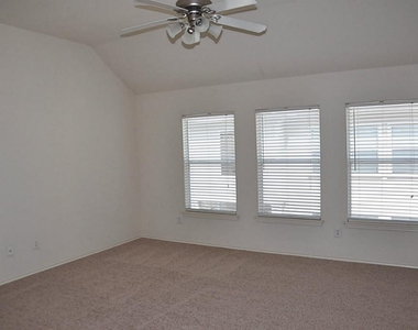 2020 Mason Street - Photo Thumbnail 6