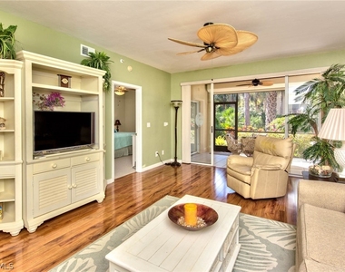 4200 Sawgrass Point Drive - Photo Thumbnail 5