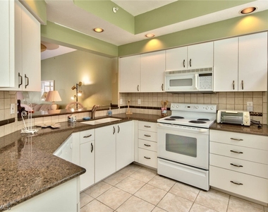 4200 Sawgrass Point Drive - Photo Thumbnail 9