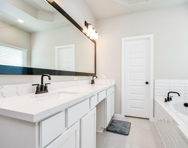 2033 Millbridge Spring - Photo Thumbnail 4