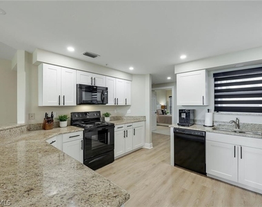 3321 Glen Cairn Court - Photo Thumbnail 6