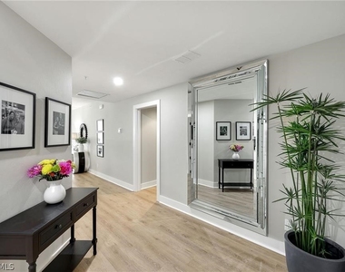 3321 Glen Cairn Court - Photo Thumbnail 3