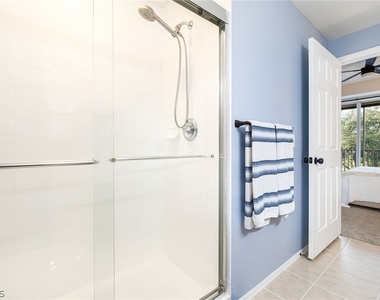 9055 Colby Drive - Photo Thumbnail 20