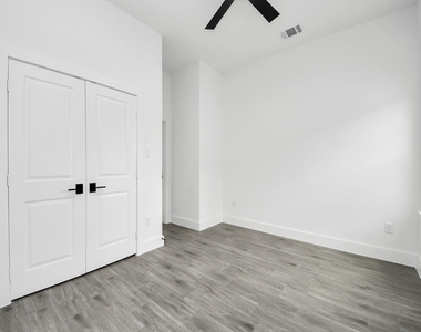 7412 Carver Road - Photo Thumbnail 16