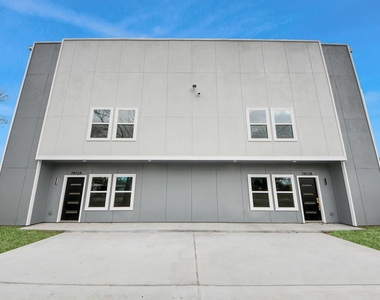 7412 Carver Road - Photo Thumbnail 1