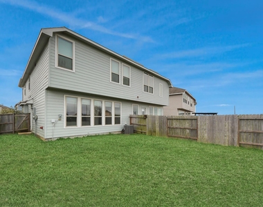 22658 Sutherland Bend Lane - Photo Thumbnail 35
