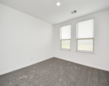 22658 Sutherland Bend Lane - Photo Thumbnail 13