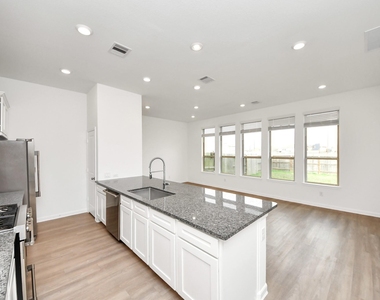 22658 Sutherland Bend Lane - Photo Thumbnail 5