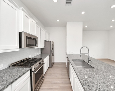 22658 Sutherland Bend Lane - Photo Thumbnail 4