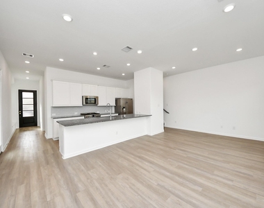 22658 Sutherland Bend Lane - Photo Thumbnail 7