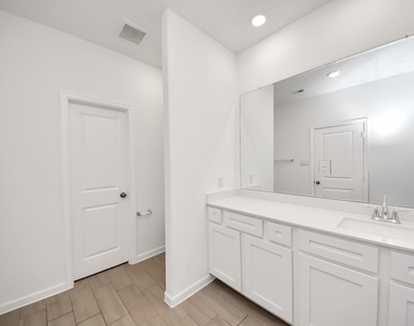 22658 Sutherland Bend Lane - Photo Thumbnail 15