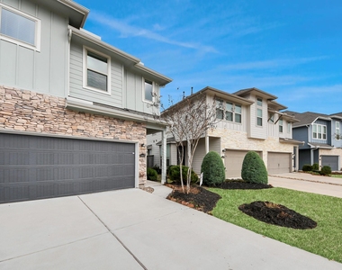 22658 Sutherland Bend Lane - Photo Thumbnail 1