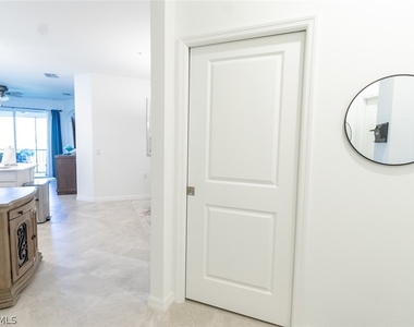 5749 Double Eagle Circle - Photo Thumbnail 19