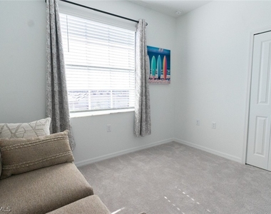 5749 Double Eagle Circle - Photo Thumbnail 15