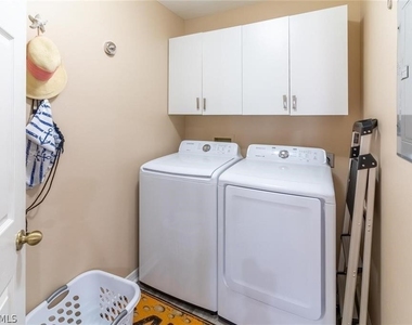 760 Wiggins Lake Drive - Photo Thumbnail 24