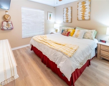 760 Wiggins Lake Drive - Photo Thumbnail 18