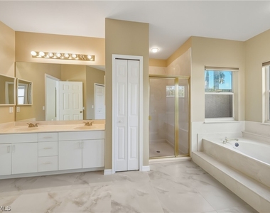 128 Heritage Way - Photo Thumbnail 15