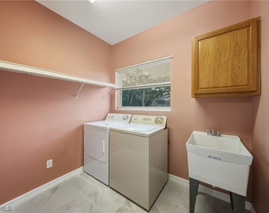 128 Heritage Way - Photo Thumbnail 44
