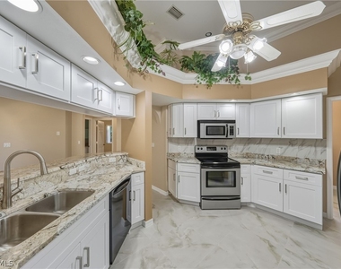 128 Heritage Way - Photo Thumbnail 4