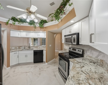 128 Heritage Way - Photo Thumbnail 10