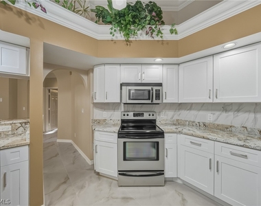 128 Heritage Way - Photo Thumbnail 9