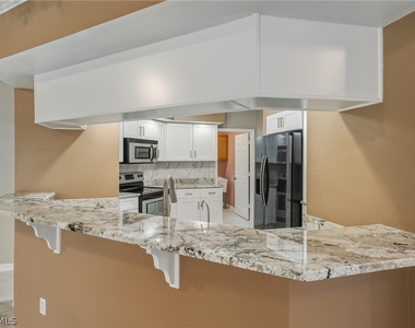 128 Heritage Way - Photo Thumbnail 6
