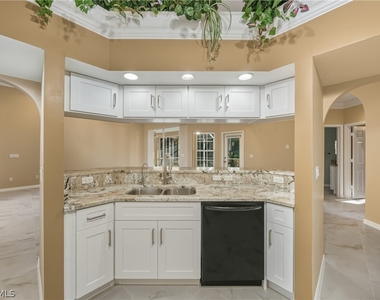 128 Heritage Way - Photo Thumbnail 5