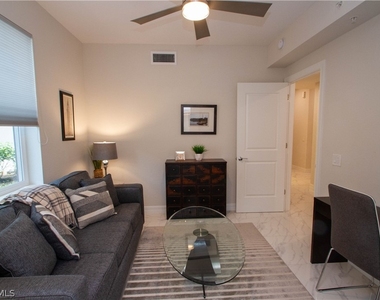244 Indies Drive E - Photo Thumbnail 25