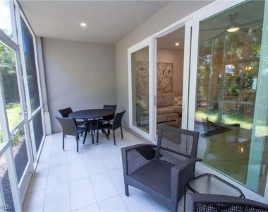 244 Indies Drive E - Photo Thumbnail 27