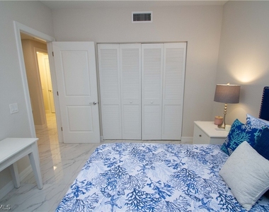 244 Indies Drive E - Photo Thumbnail 20