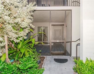 5427 Double Eagle Circle - Photo Thumbnail 1