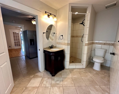 405 James Street - Photo Thumbnail 8