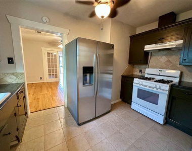 405 James Street - Photo Thumbnail 7