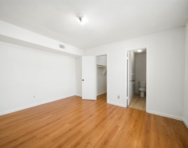 6201 Ranchester Drive - Photo Thumbnail 19