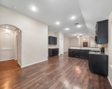 1519 Spencer Glen Lane - Photo Thumbnail 9