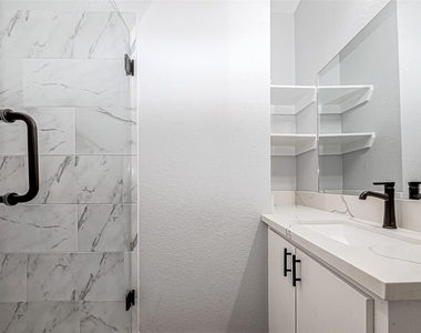 6725 Avenue K - Photo Thumbnail 23