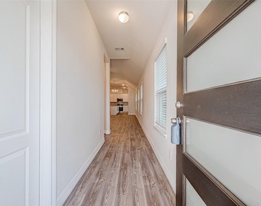 22814 Ephesus Avenue - Photo Thumbnail 2