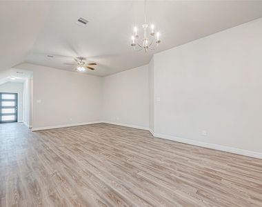 22814 Ephesus Avenue - Photo Thumbnail 7