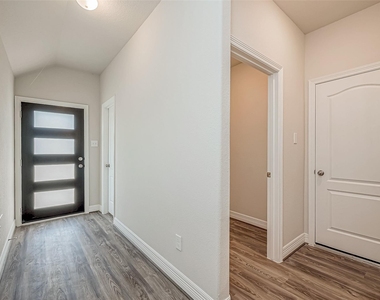 22814 Ephesus Avenue - Photo Thumbnail 3