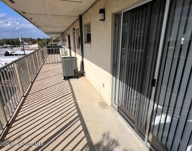 442 Magnolia Avenue - Photo Thumbnail 12