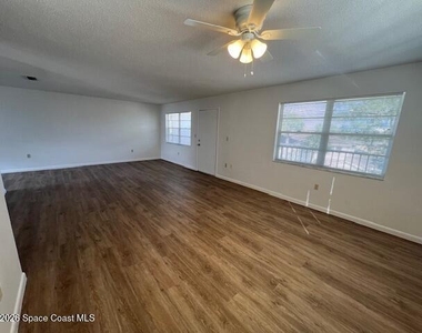 442 Magnolia Avenue - Photo Thumbnail 7